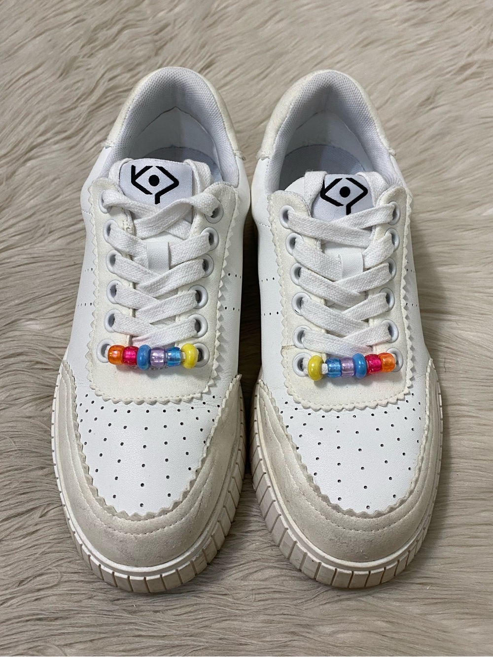 Katy Perry Skater Bead Sneakers Optic White Rainbow Beaded Laces Platform 7 - Picture 4 of 10